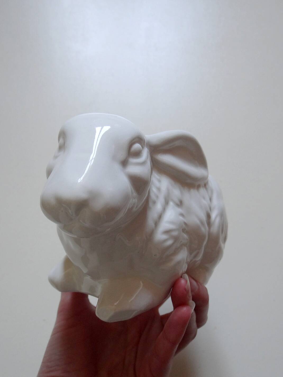 Small earthenware rabbit pot holder