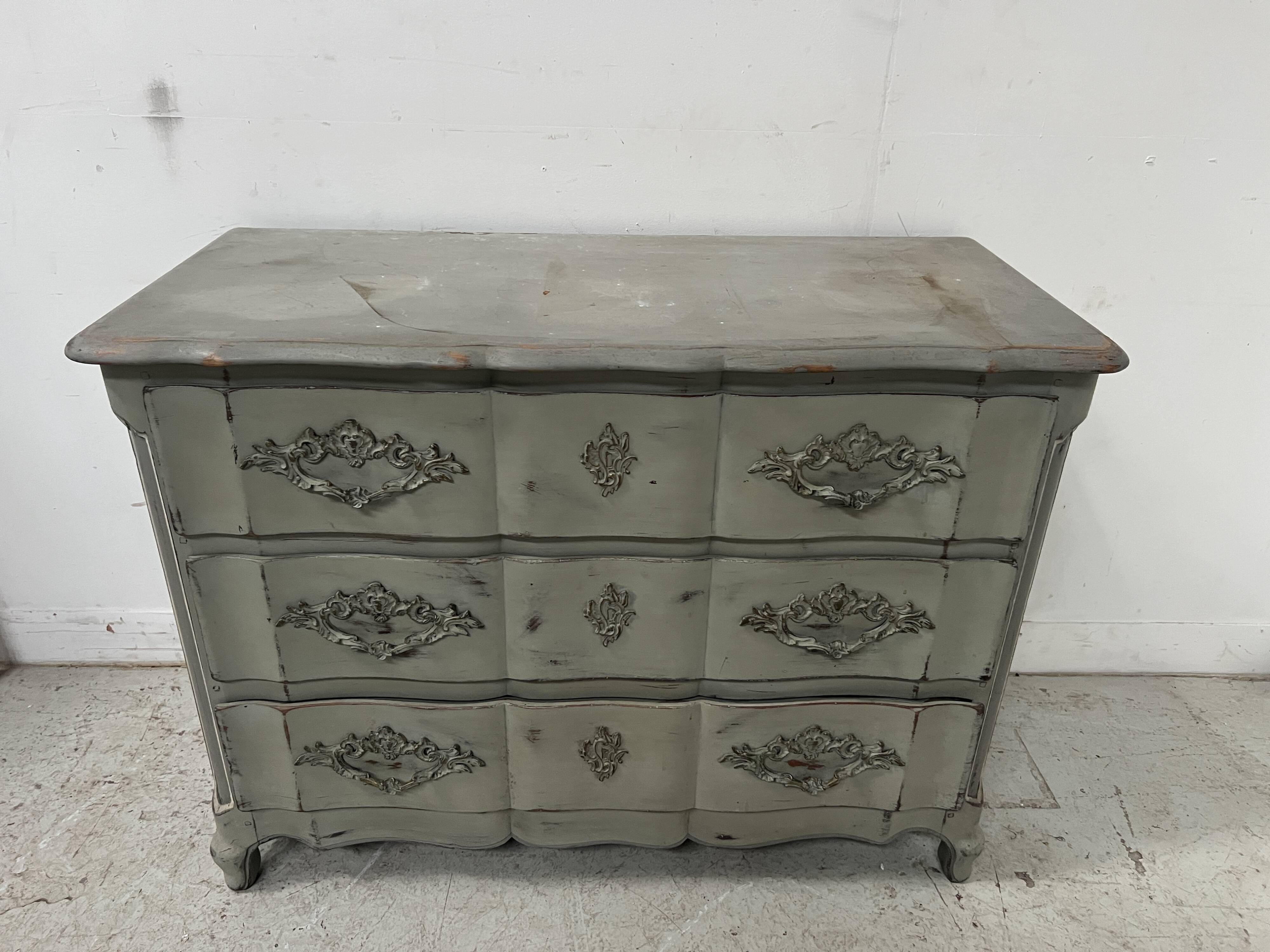 Louis XV style crossbow commode in patinated oak, 20th century.