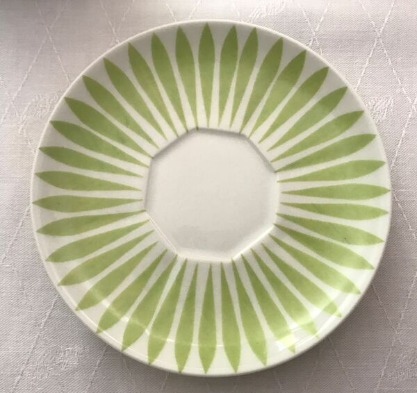 Service porcelaine à thé ou café vintage, aluminite Frugier, décor herbe stylisée