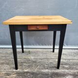 Small two-tone honey and black desk side table