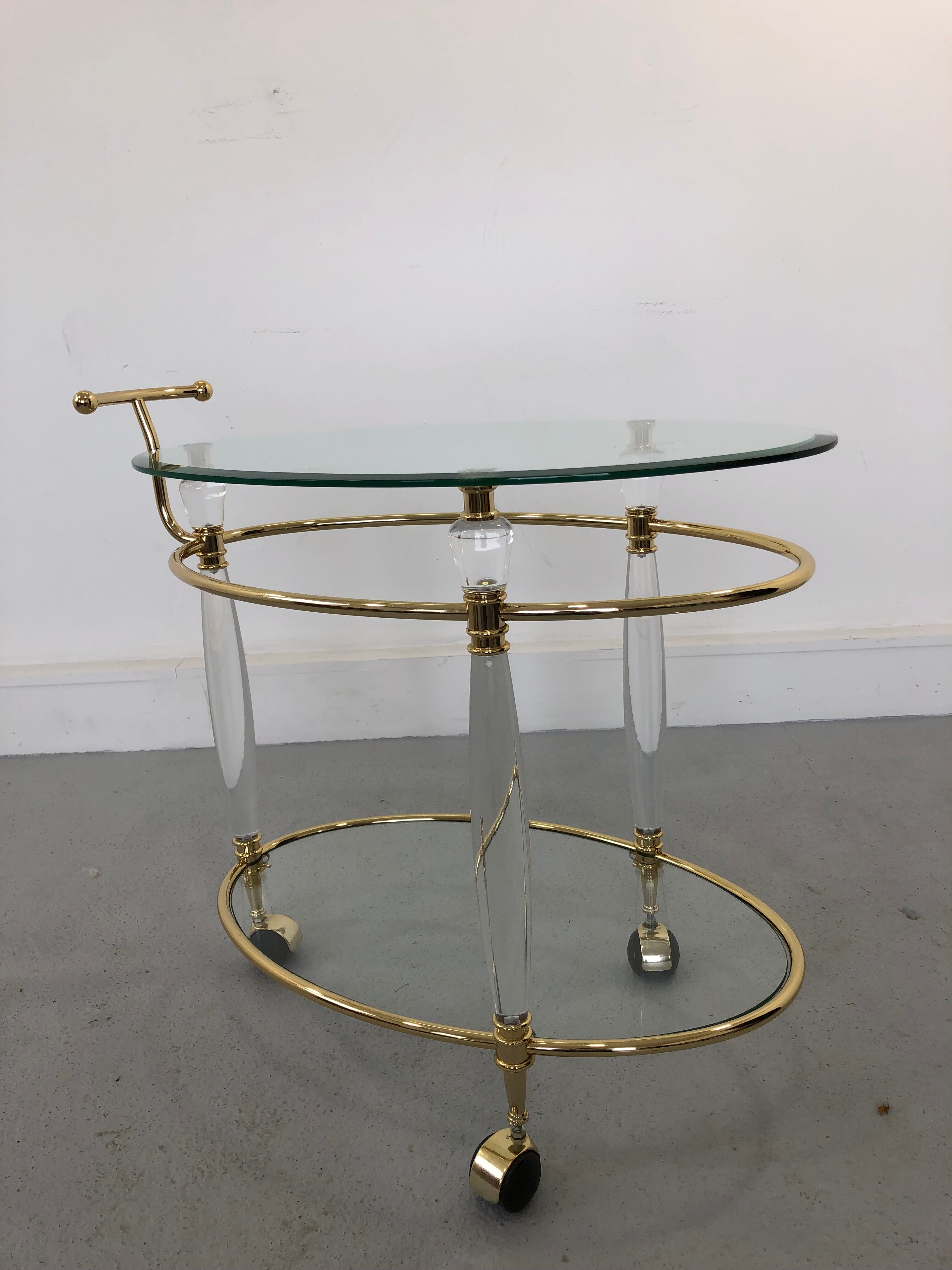 Chariot de chariot de chariot italien en laiton et en verre, années 1970