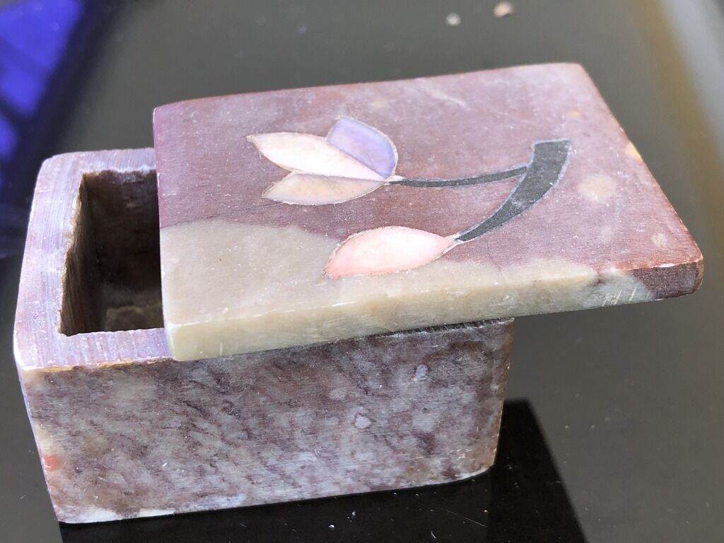 Stone and mother-of-pearl box