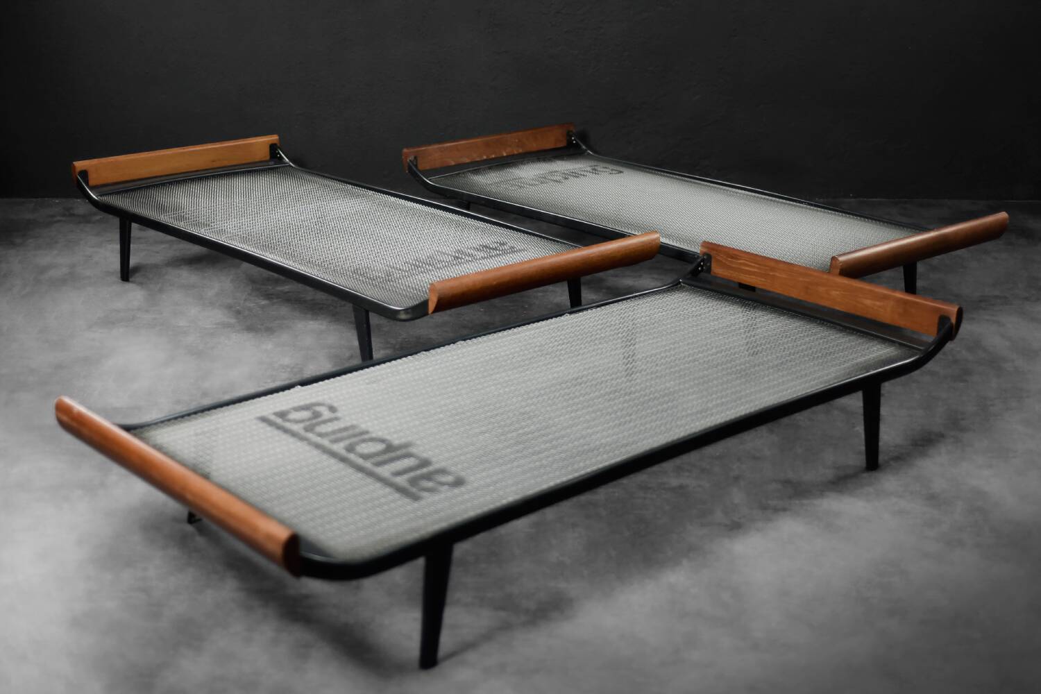 Vintage Mid-Century Dutch Modern Cleopatra Daybed by Dick Cordemeyer