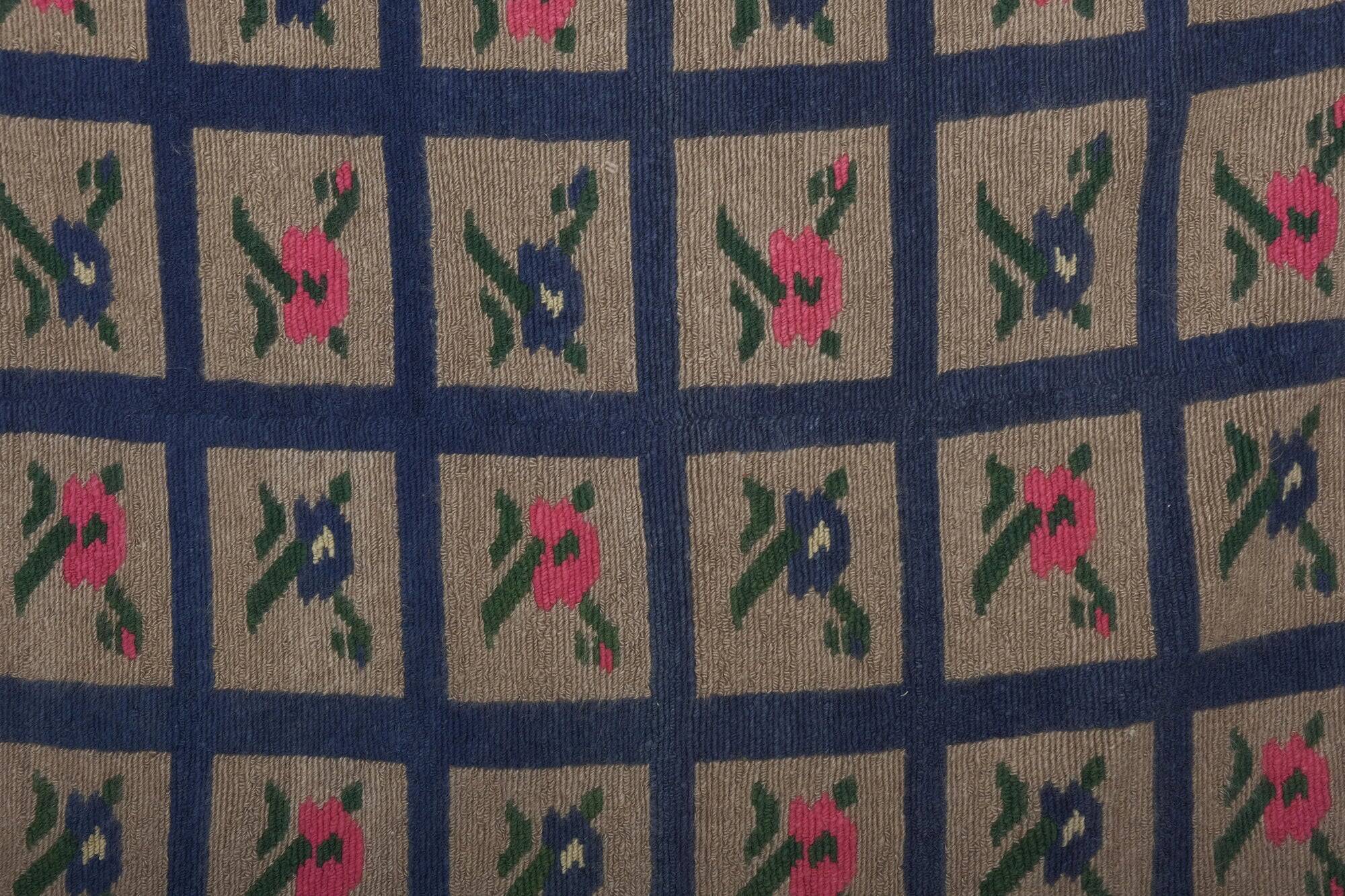 Vintage Turkish handmade rug 110x132 cm