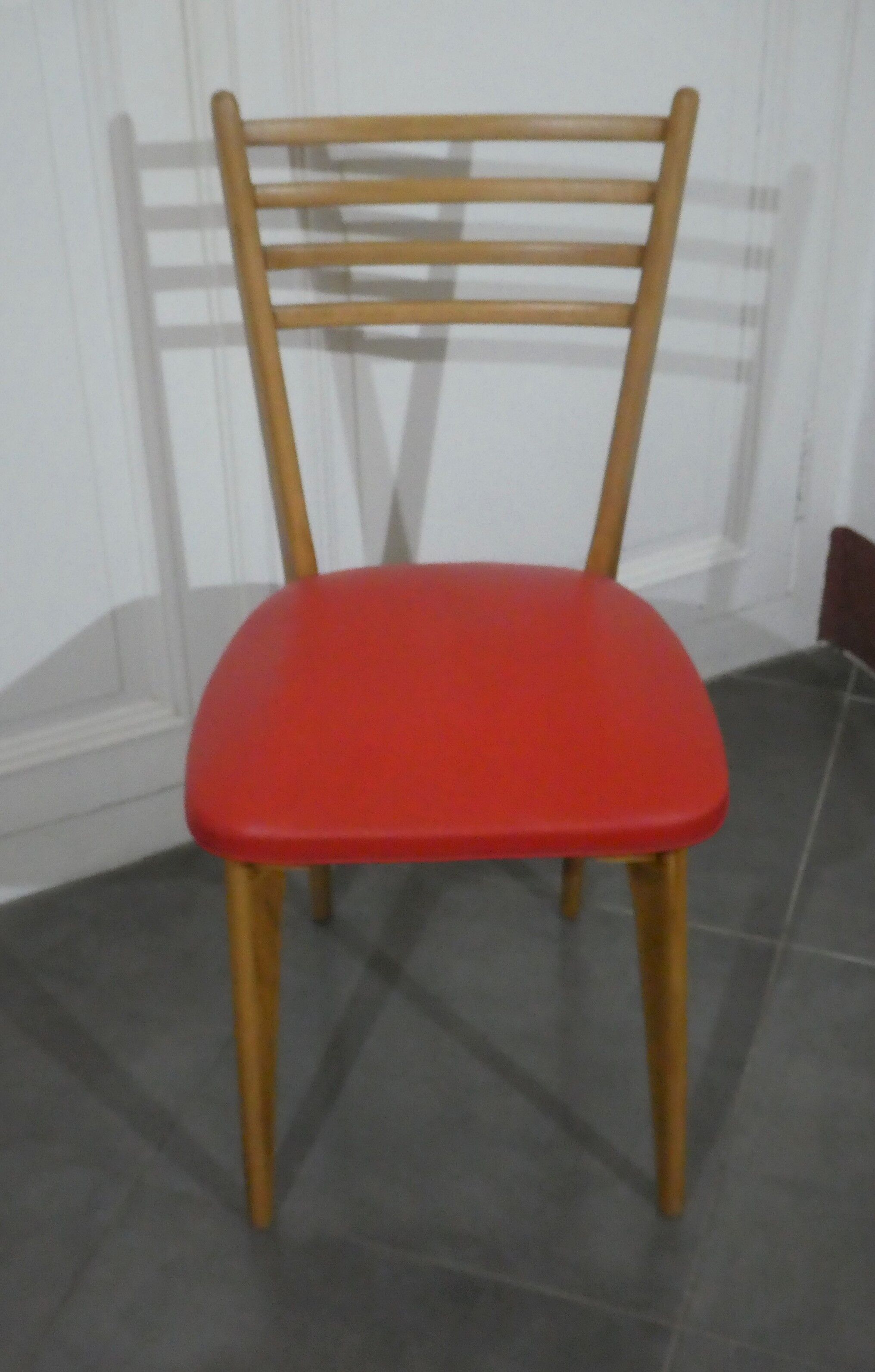 Lot of 6 dining room chairs