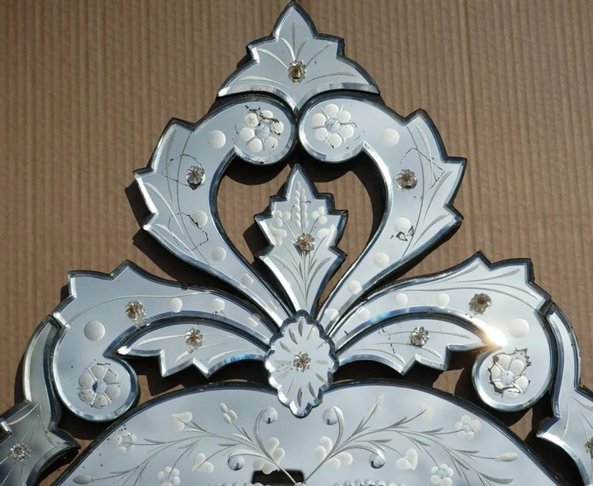 Antique Venetian Heart-Shaped Wall Mirror in Printed Glass, Italy, 1910s