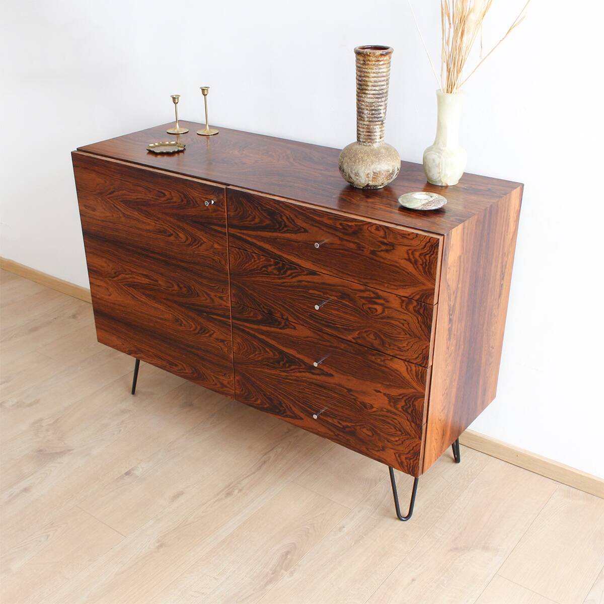 Vintage rosewood Sideboard with black hairpinlegs