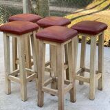 Square high bar stools in solid wood with burgundy leather 83cm