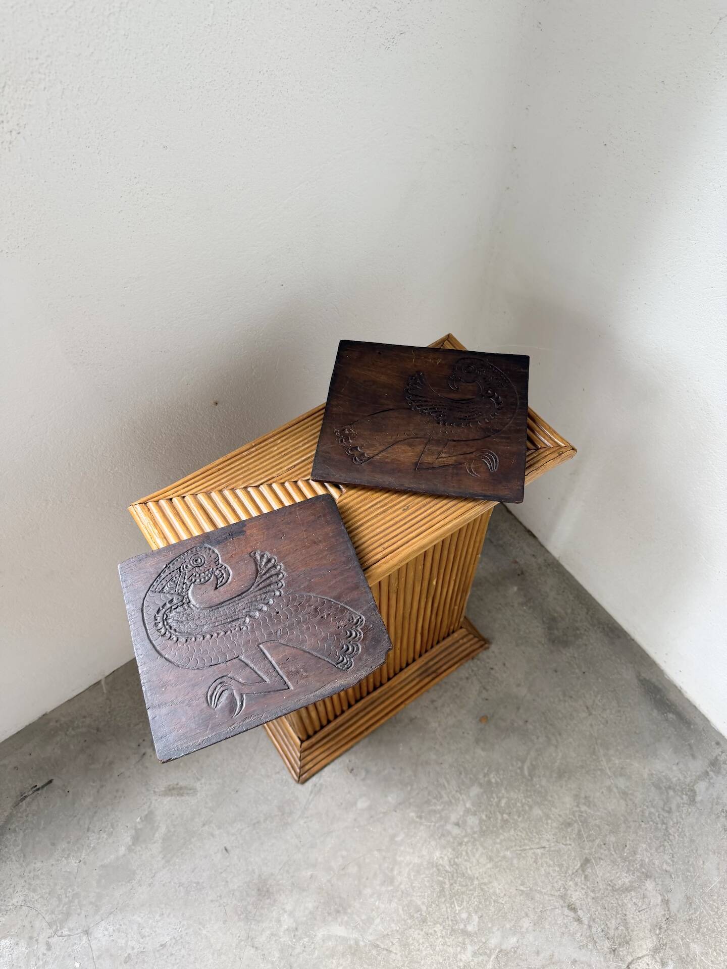 Sculpture gravée sur bois ancien 1900