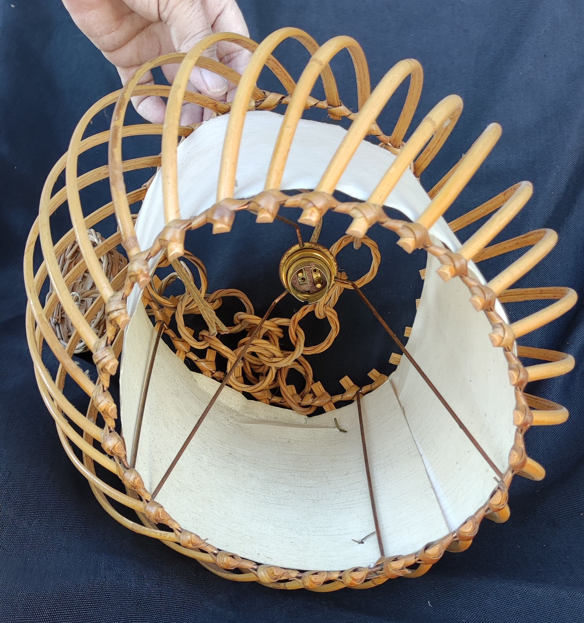 Vintage rattan pendant lamp