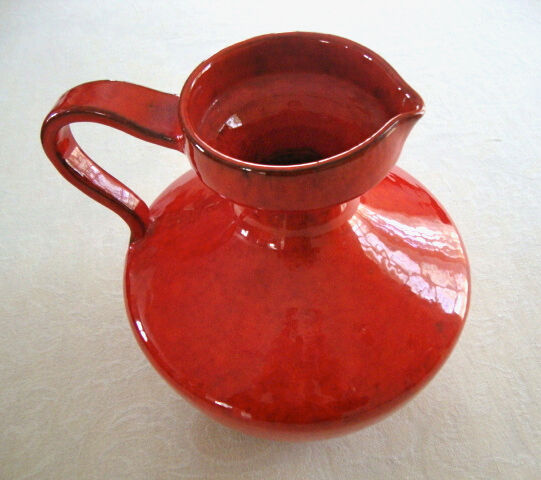 Pitcher ceramic