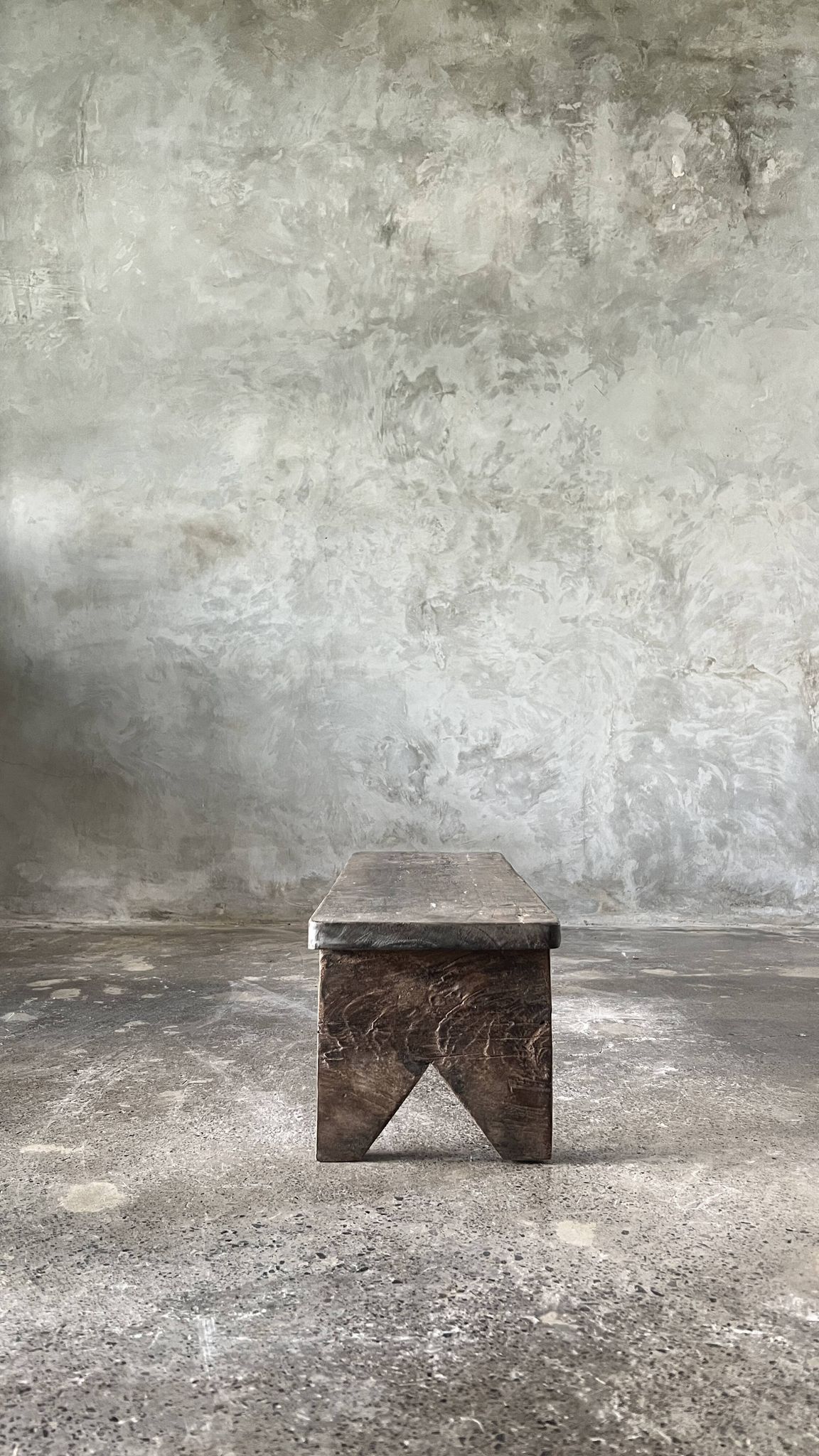 Petit banc bas asiatique en teck ancien upcyclé H:20 l:28 L70