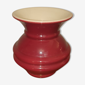 Vase rouge vintage