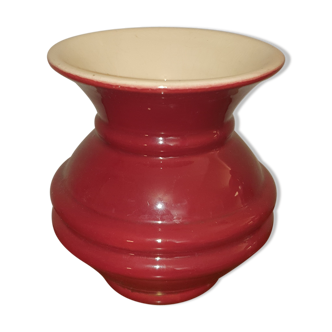 Vase rouge vintage