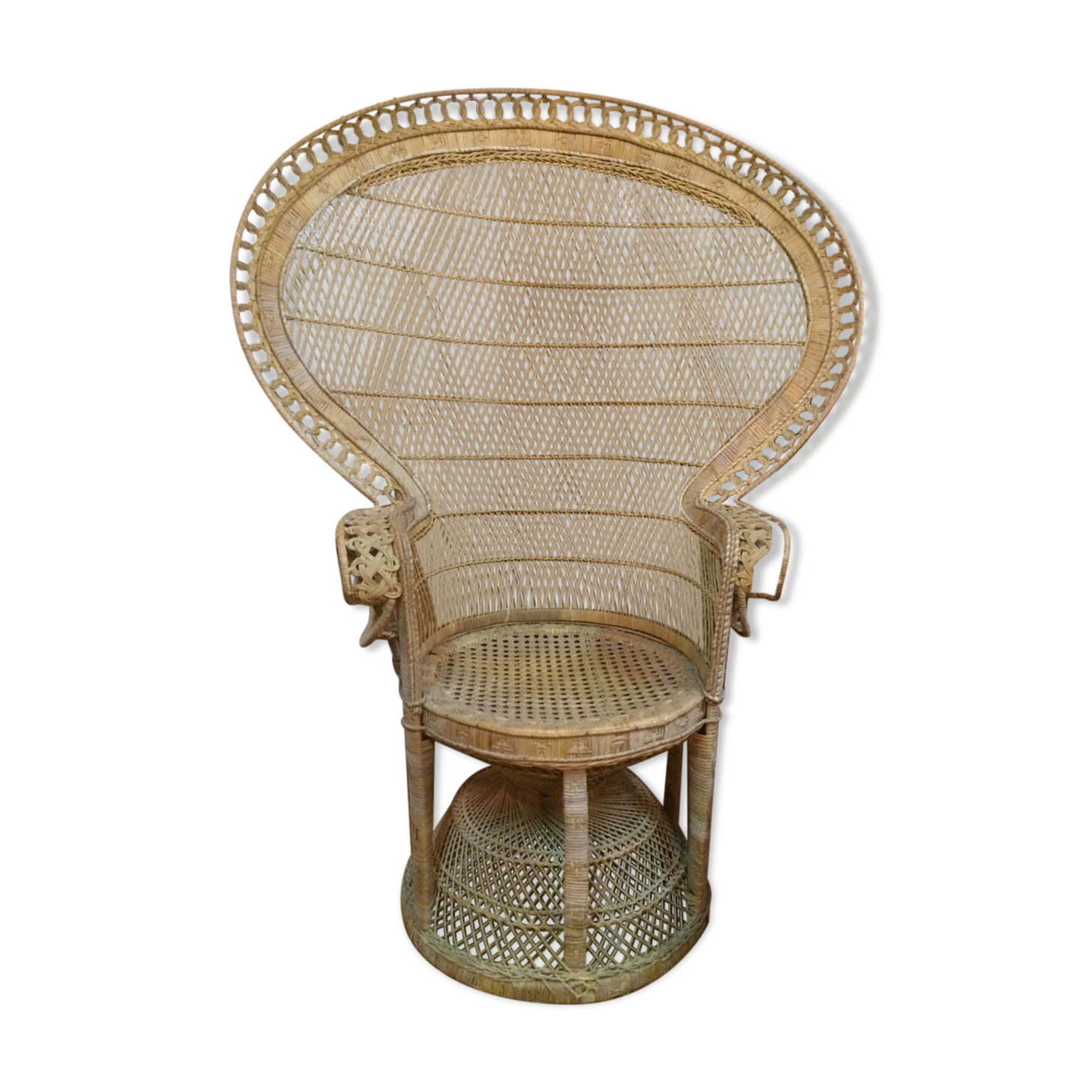 Large Emmanuelle chair in wicker and rattan Era 1970