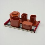 Plateau Space Age européen des années 70 à graphisme moderniste