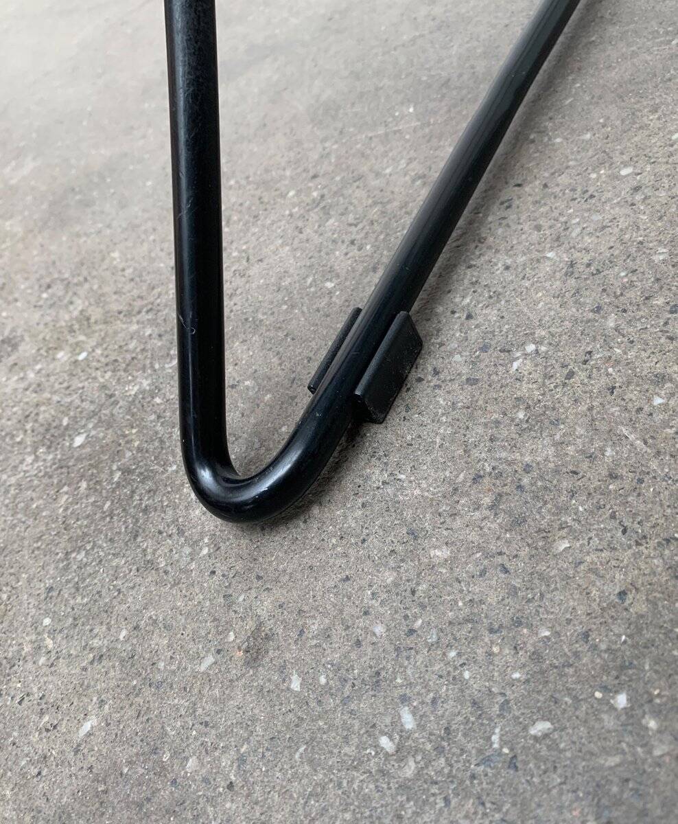 Set of black postmodern Kreuzschwinger chairs by Till Behrens for Schlubach, 1980s.