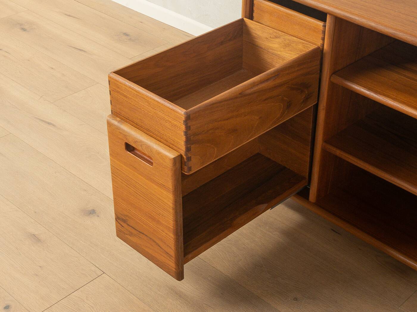 1960s HiFi rack by Dyrlund