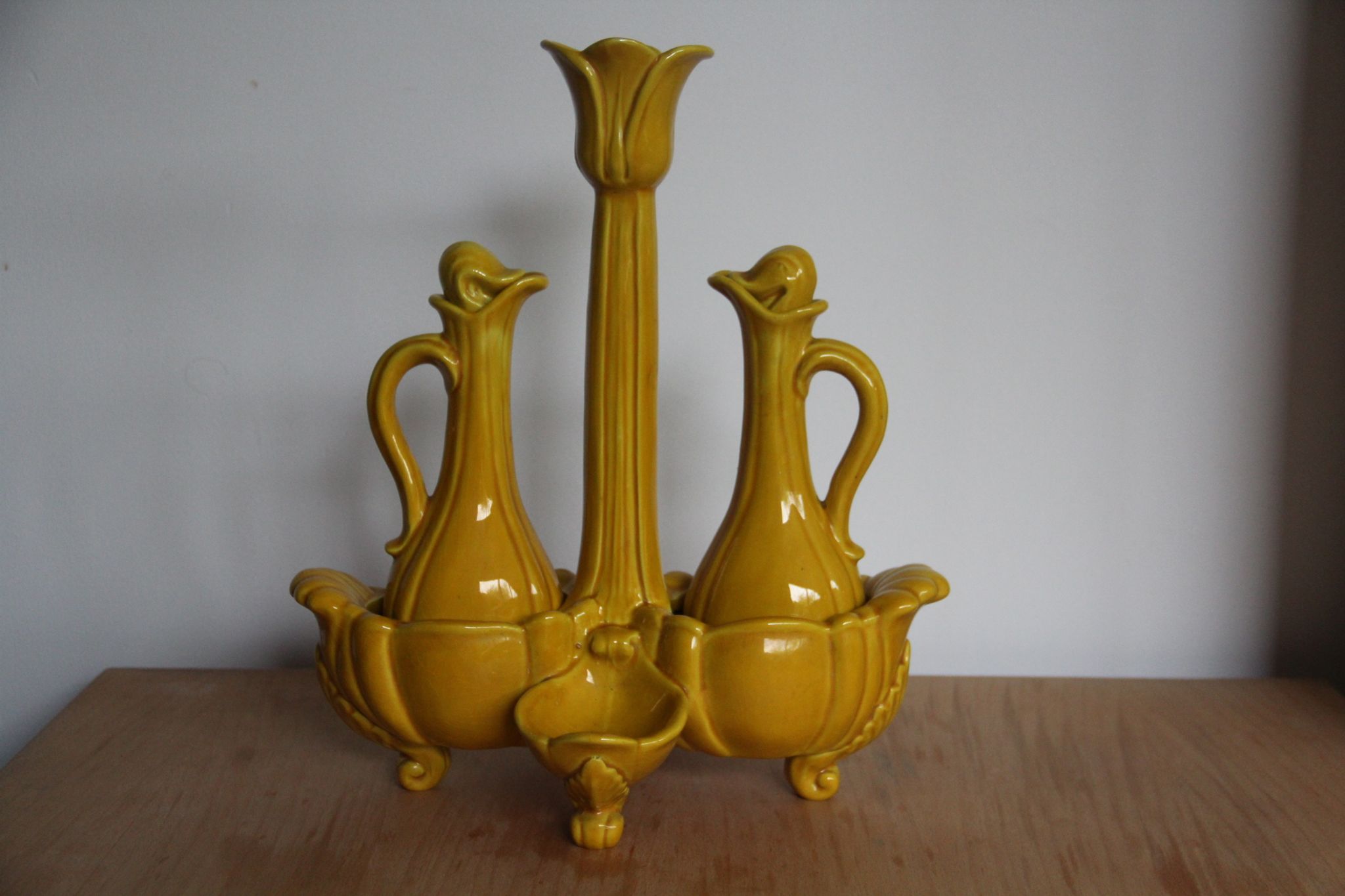 Servant oil and vinegar in earthenware Bassano Italy