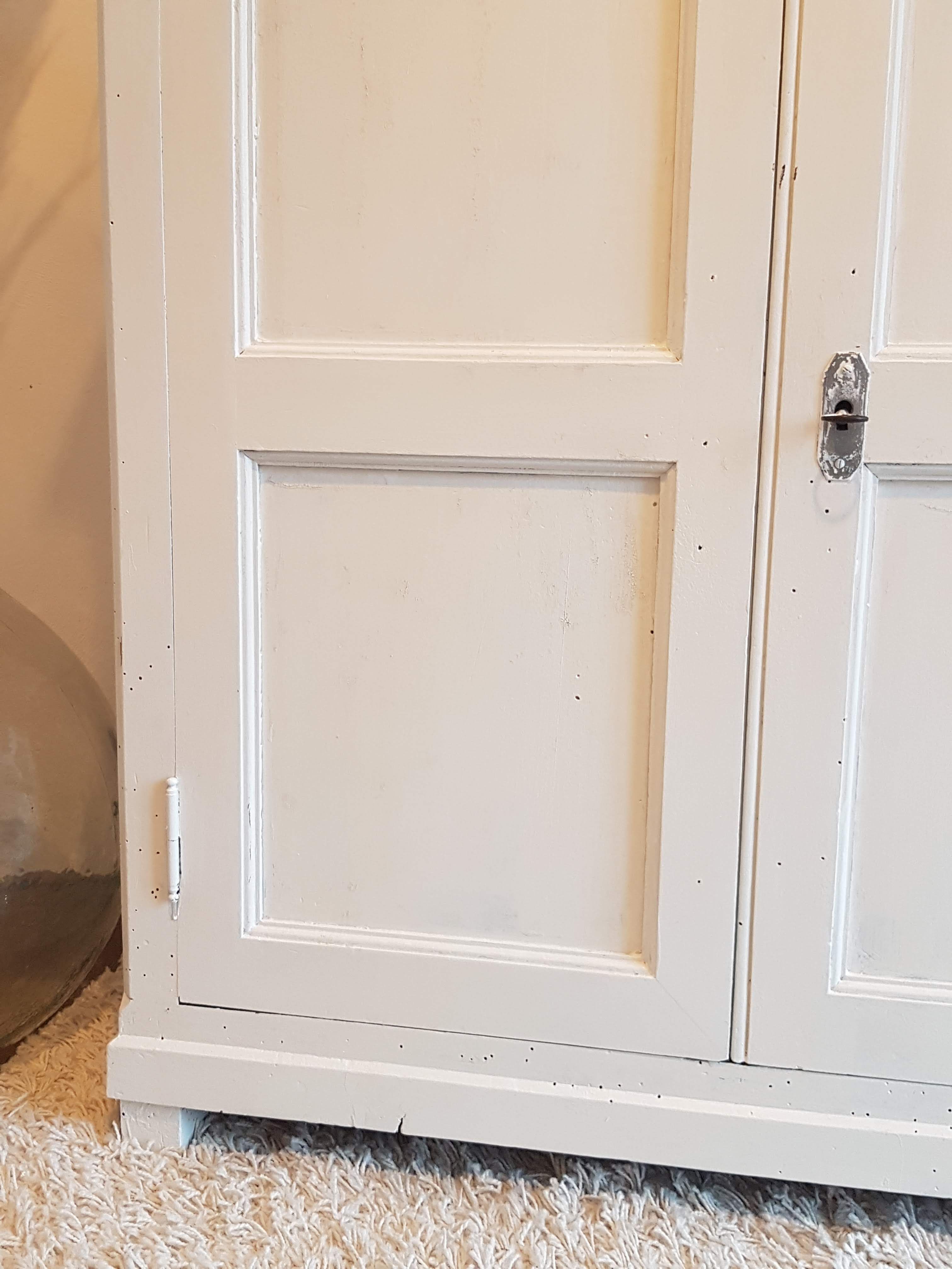 Old white Parisian buffet