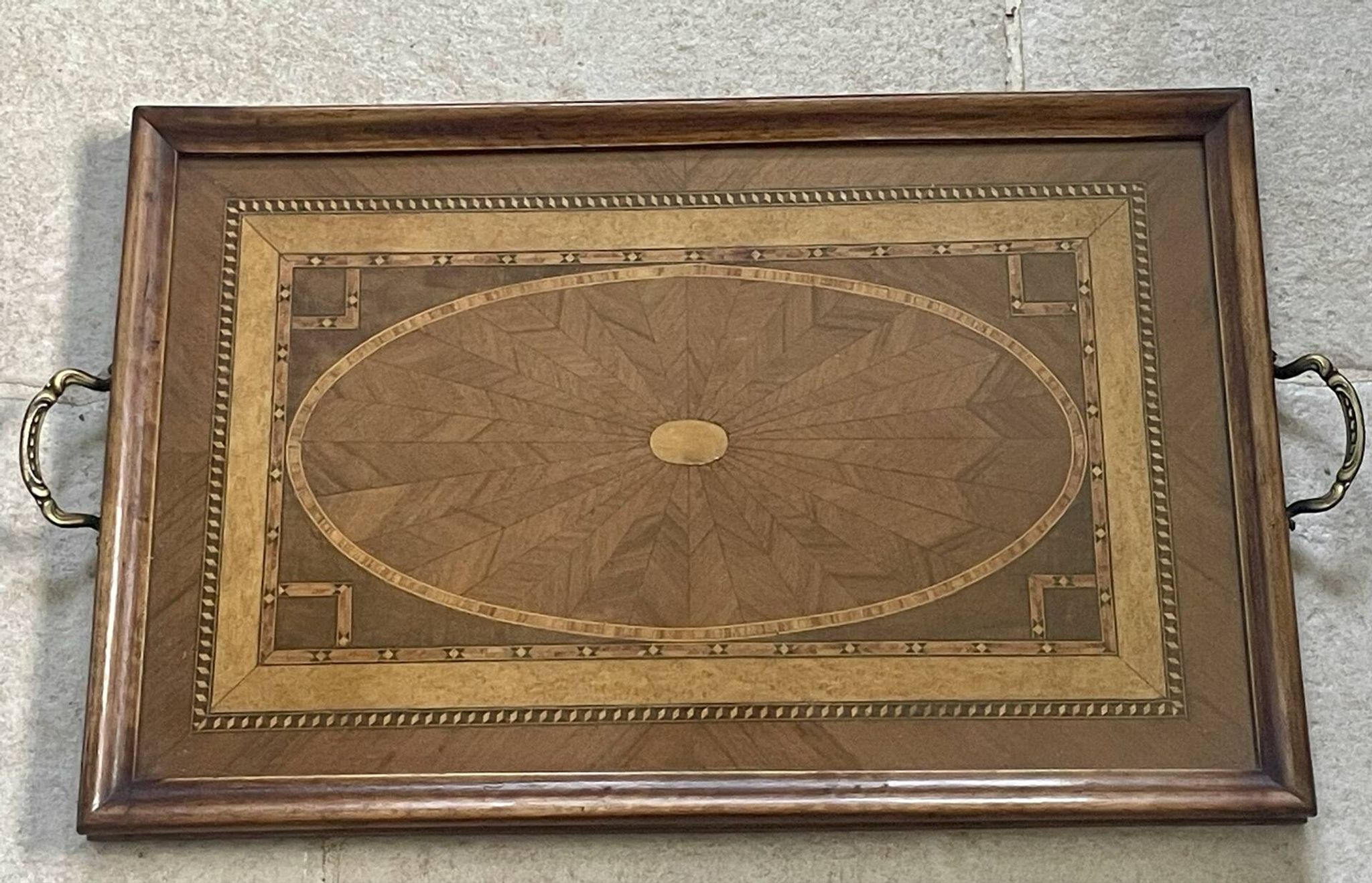 Grand plateau vintage,  marqueterie de bois sous verre