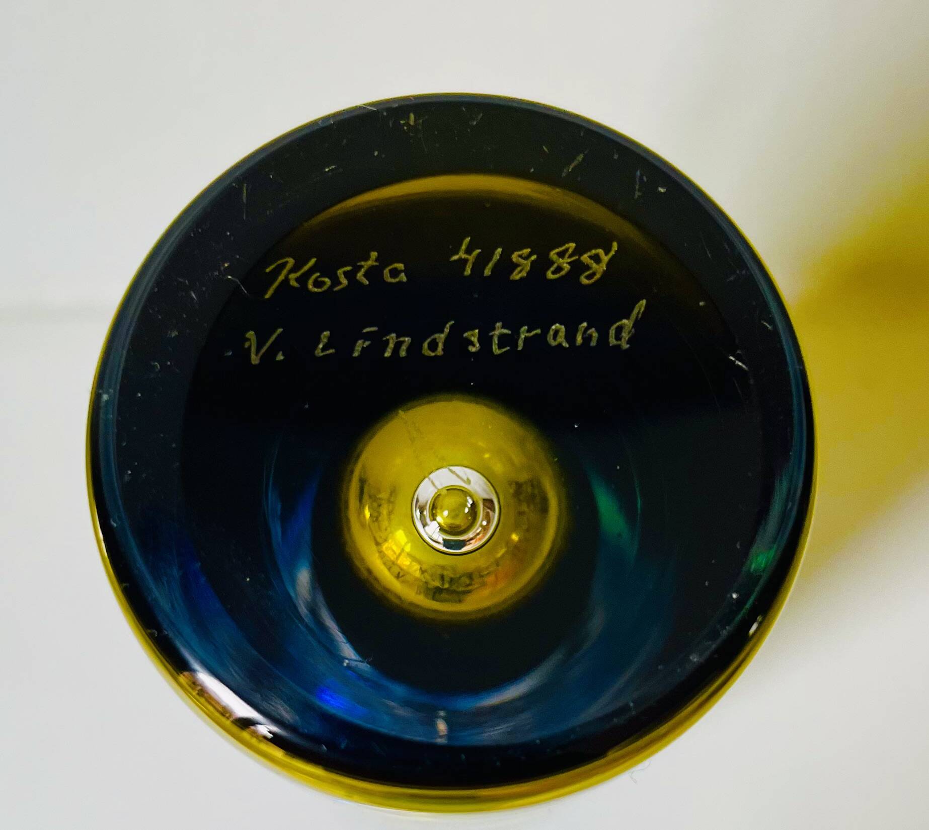 Swedish vase by Vicke Lindstrand