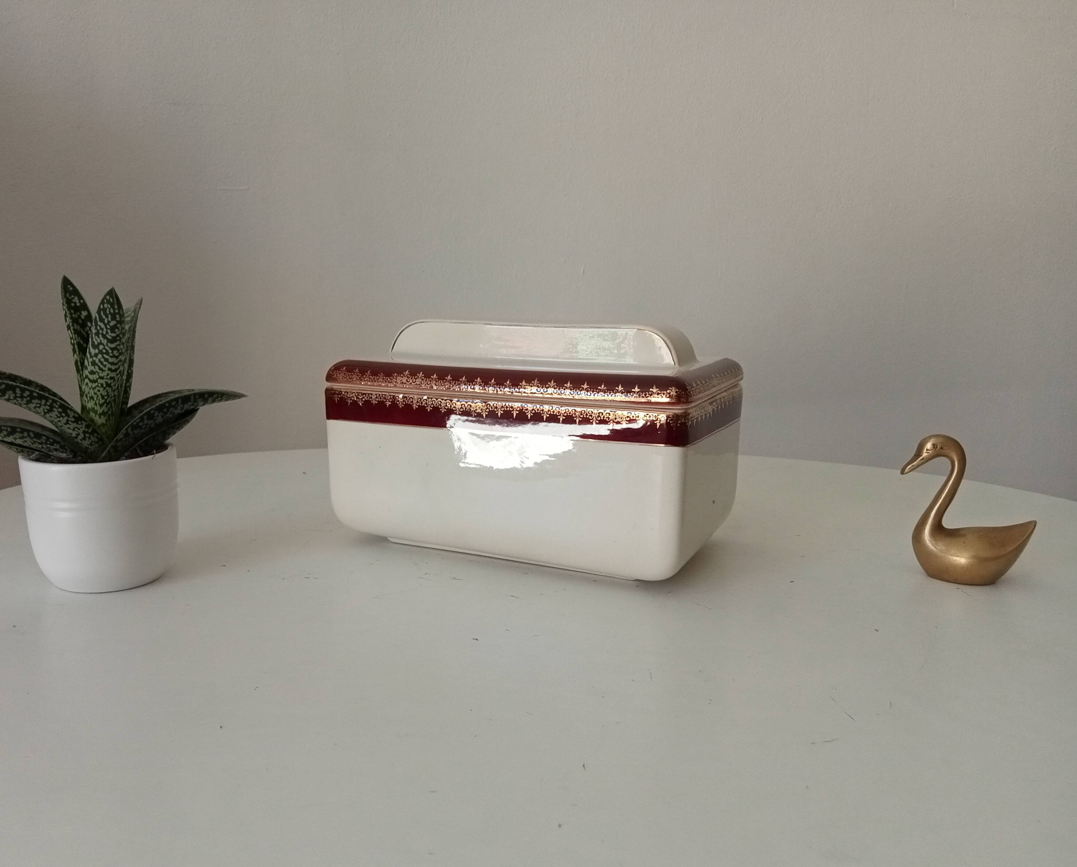 Art Deco bonbonnière from the 1950s, Digoin porcelain.