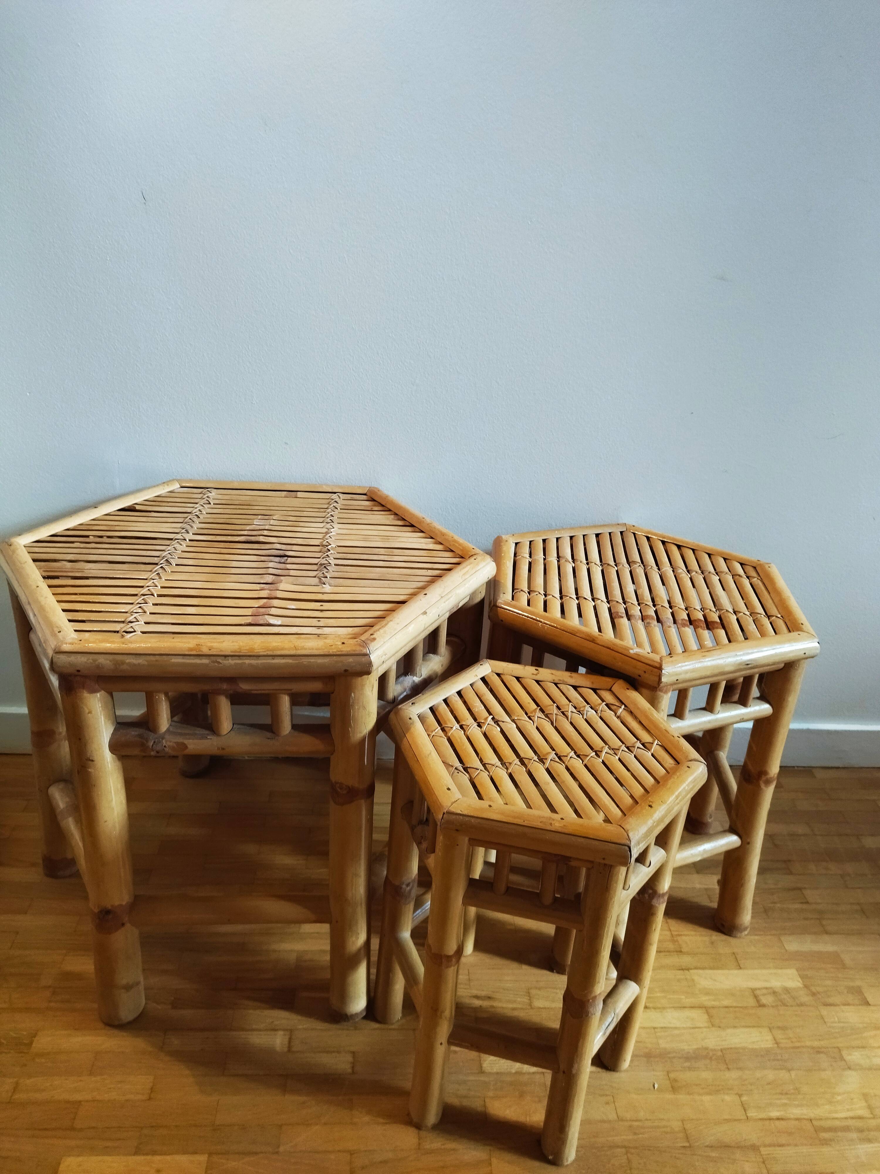 Bamboo trundle table