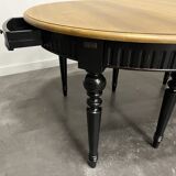 Elegant extendable oak table and black legs, 6/16 covers