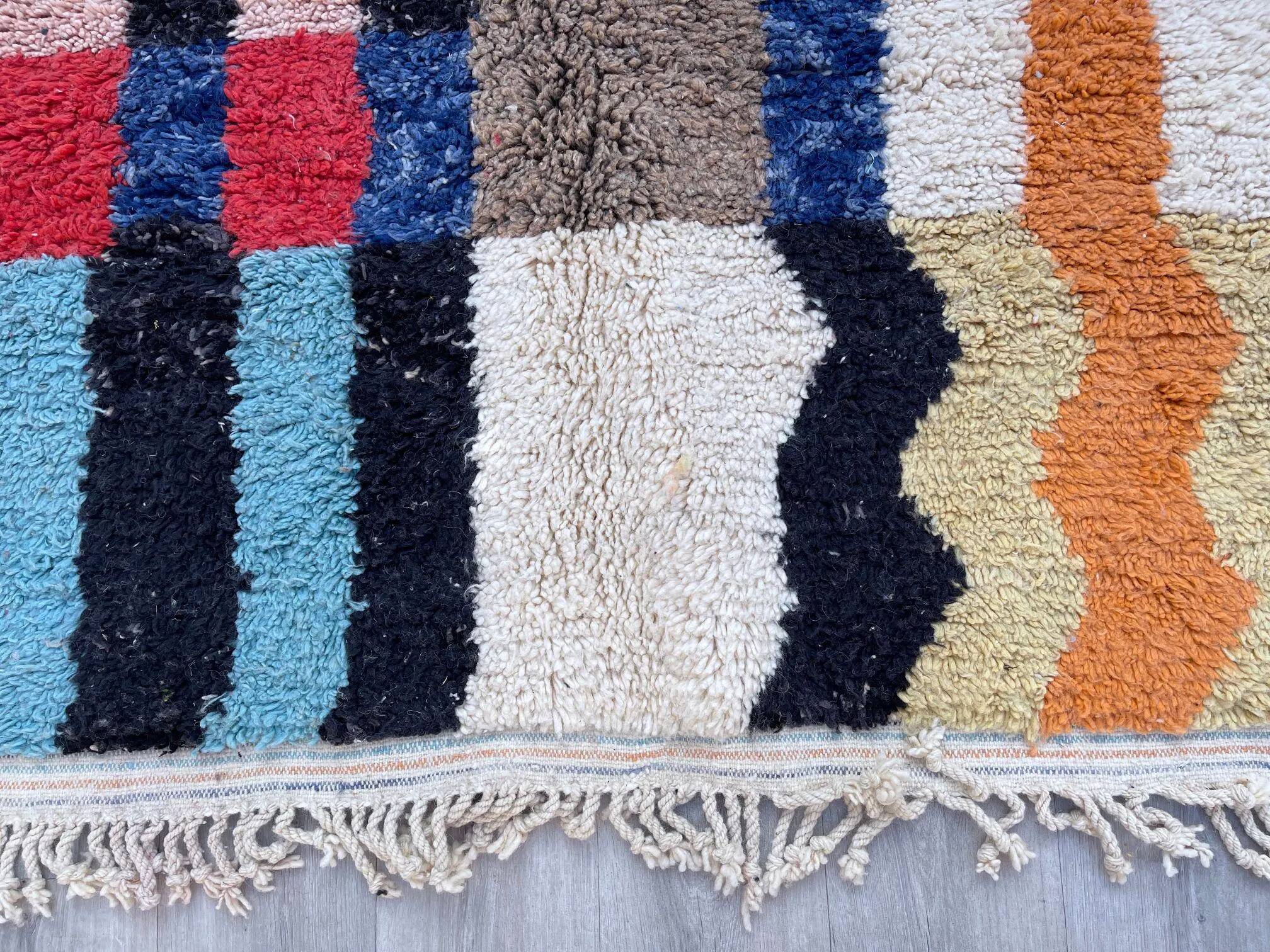 Authentic Moroccan wool rug handwoven, 250x150 cm