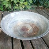 Low zinc basin
