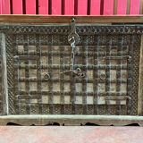 Afghanistan, XIX boat chest from the 19th century, superb original condition