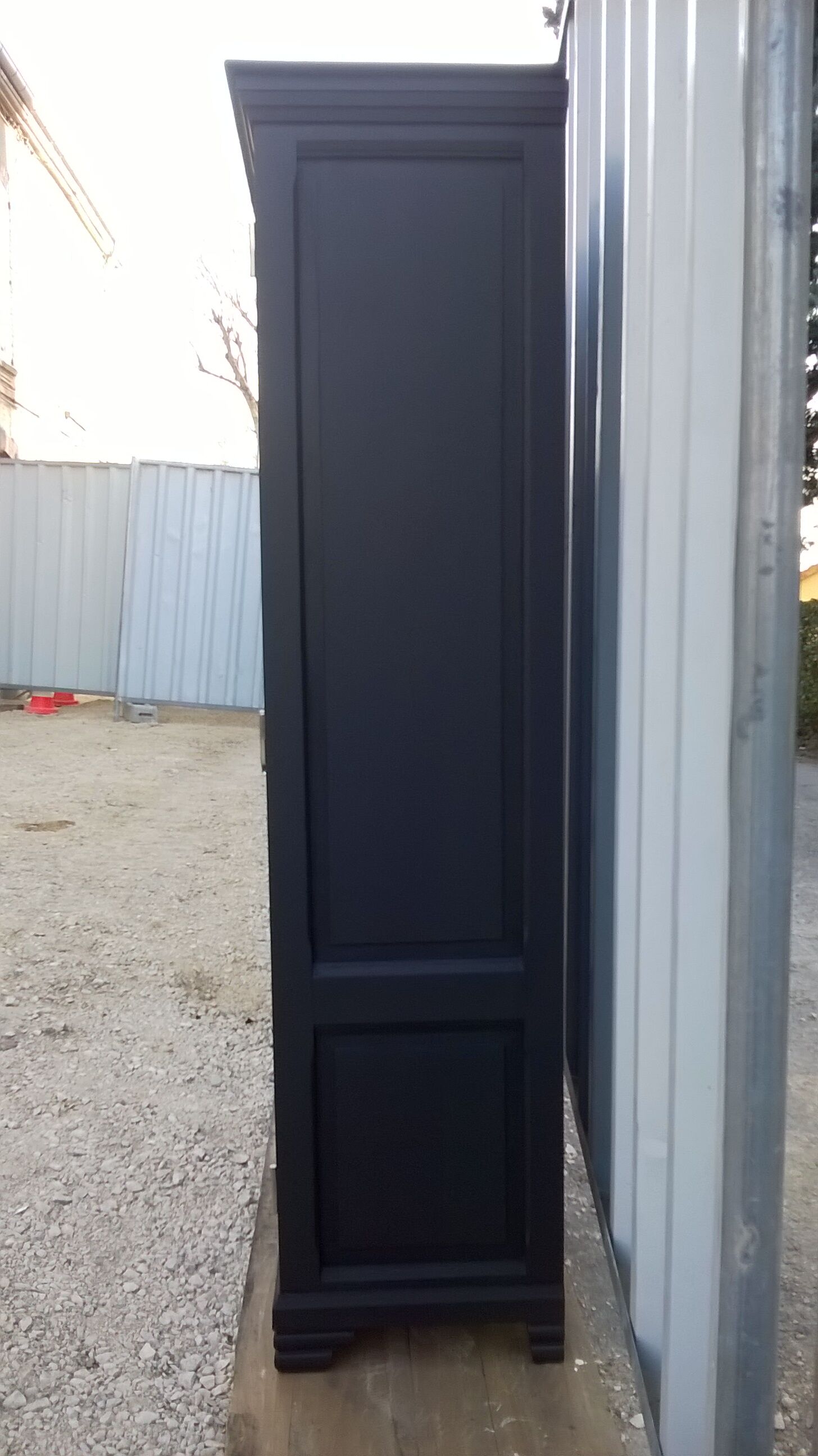 Parisian showcase cabinet 1930