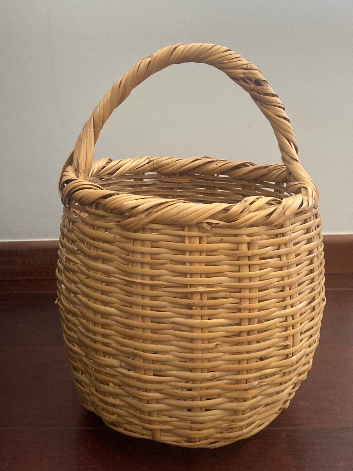 Wicker basket