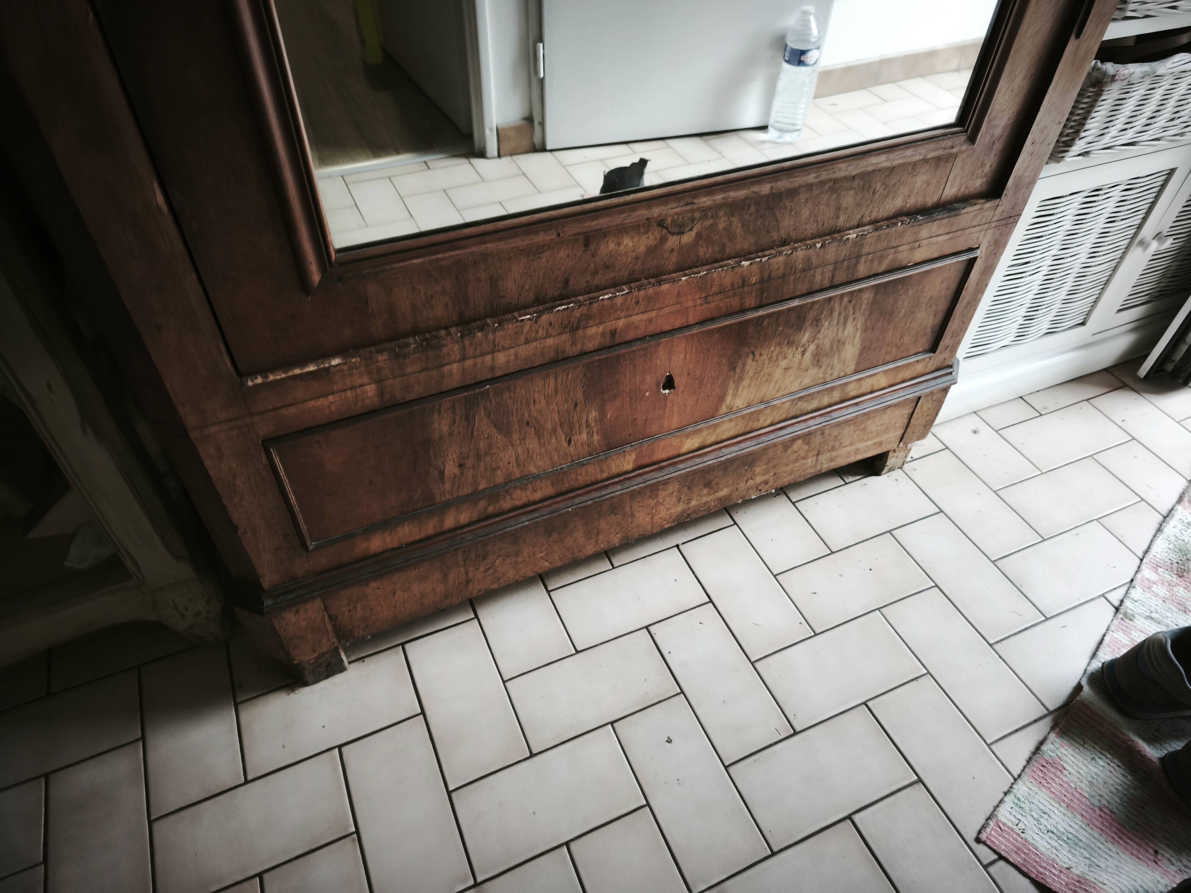 Bonnetière avec miroir