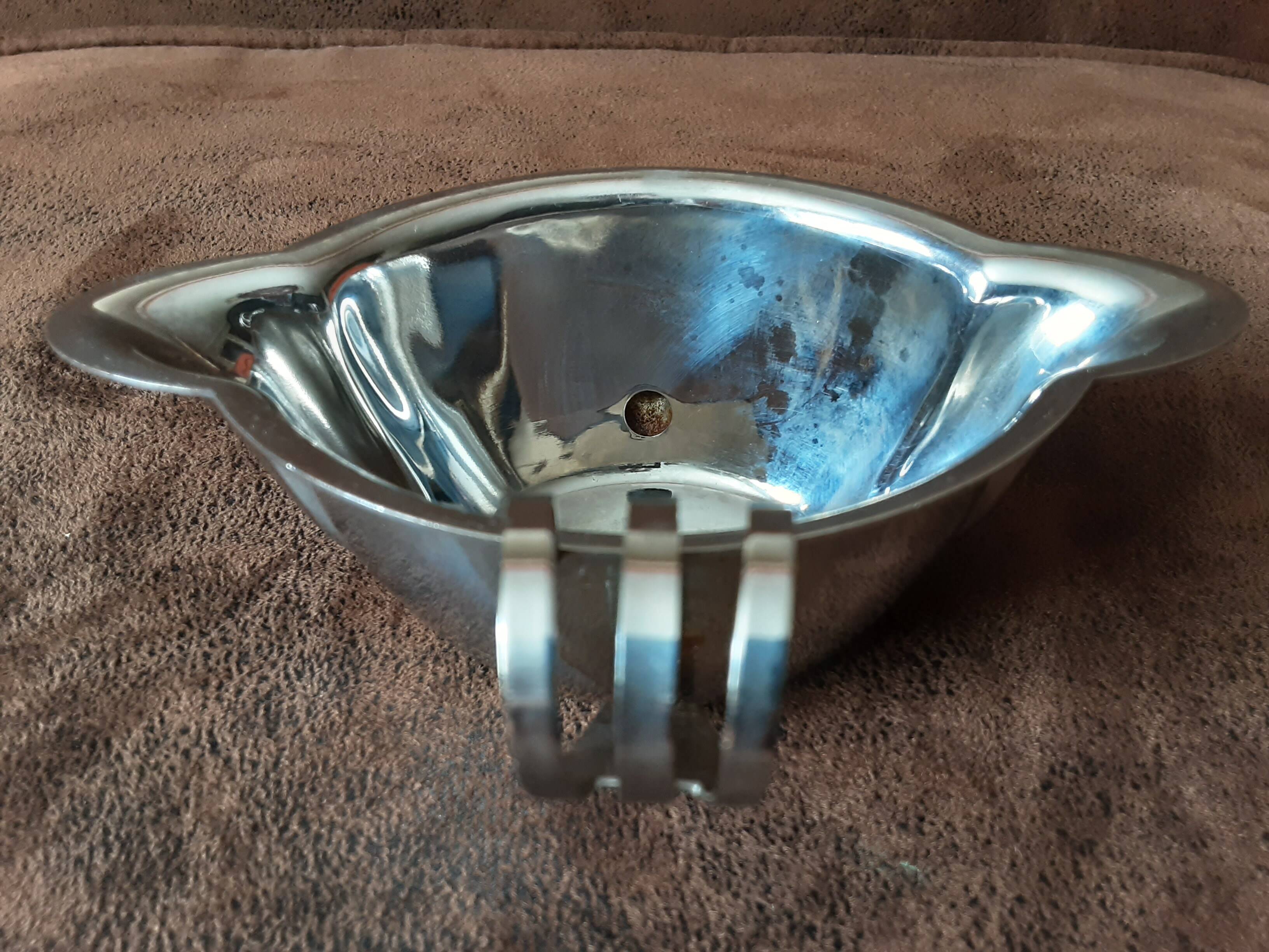 Stainless steel gravy boat