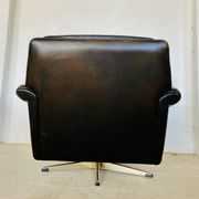 Vintage Danish mid-century leather lounge chair in black leather by G. Thams 1975