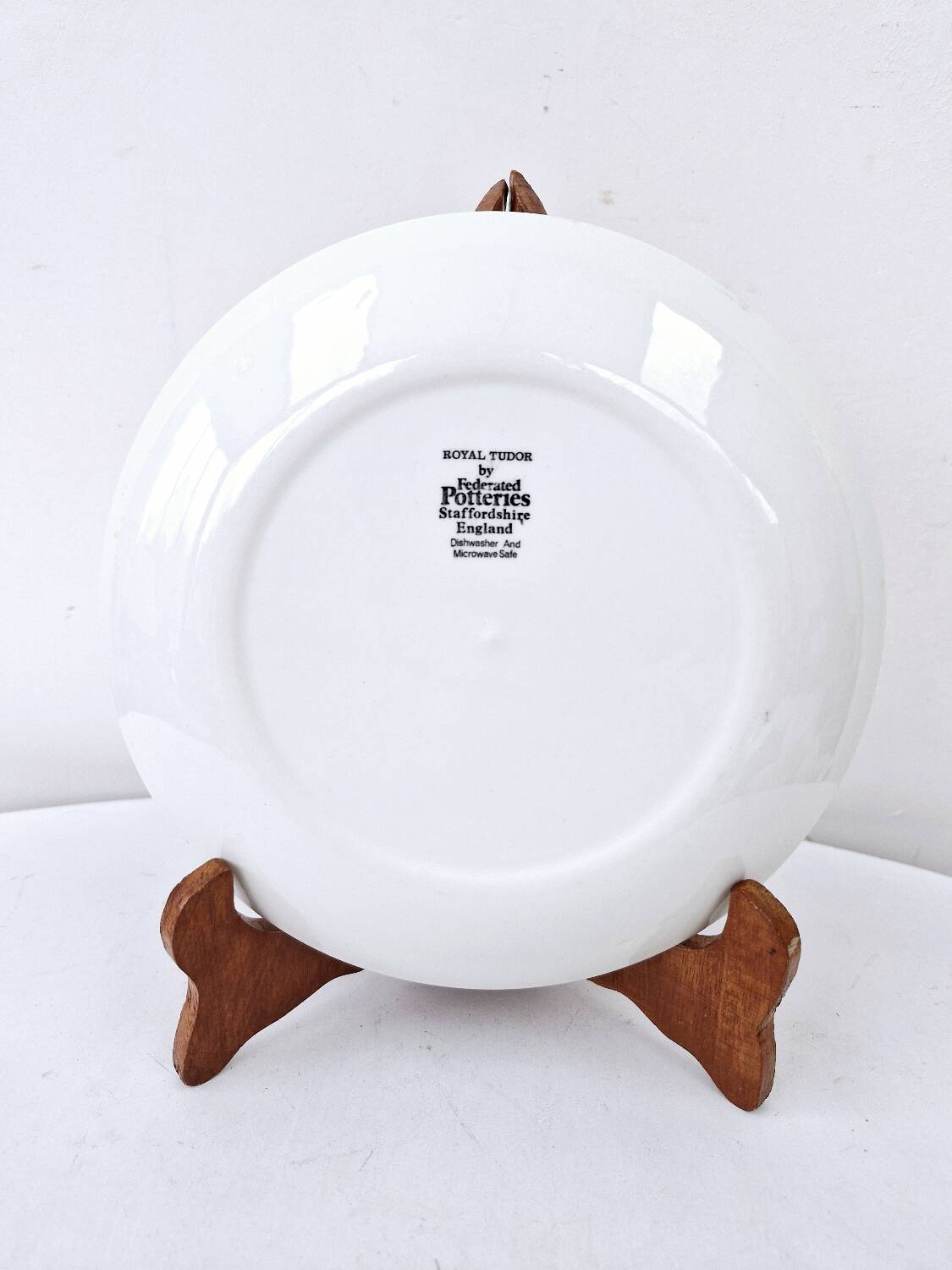 4 pink tie and dye soup plates Royal Tudor potteries Staffordshire England