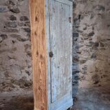 Antique French workshop cupboard – 1900-1920 – Narrow bonnetière