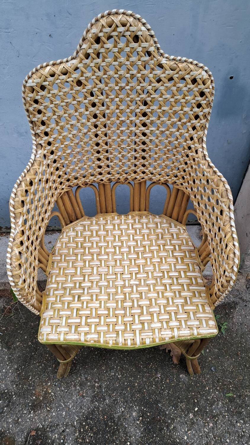 Vintage rattan lounge