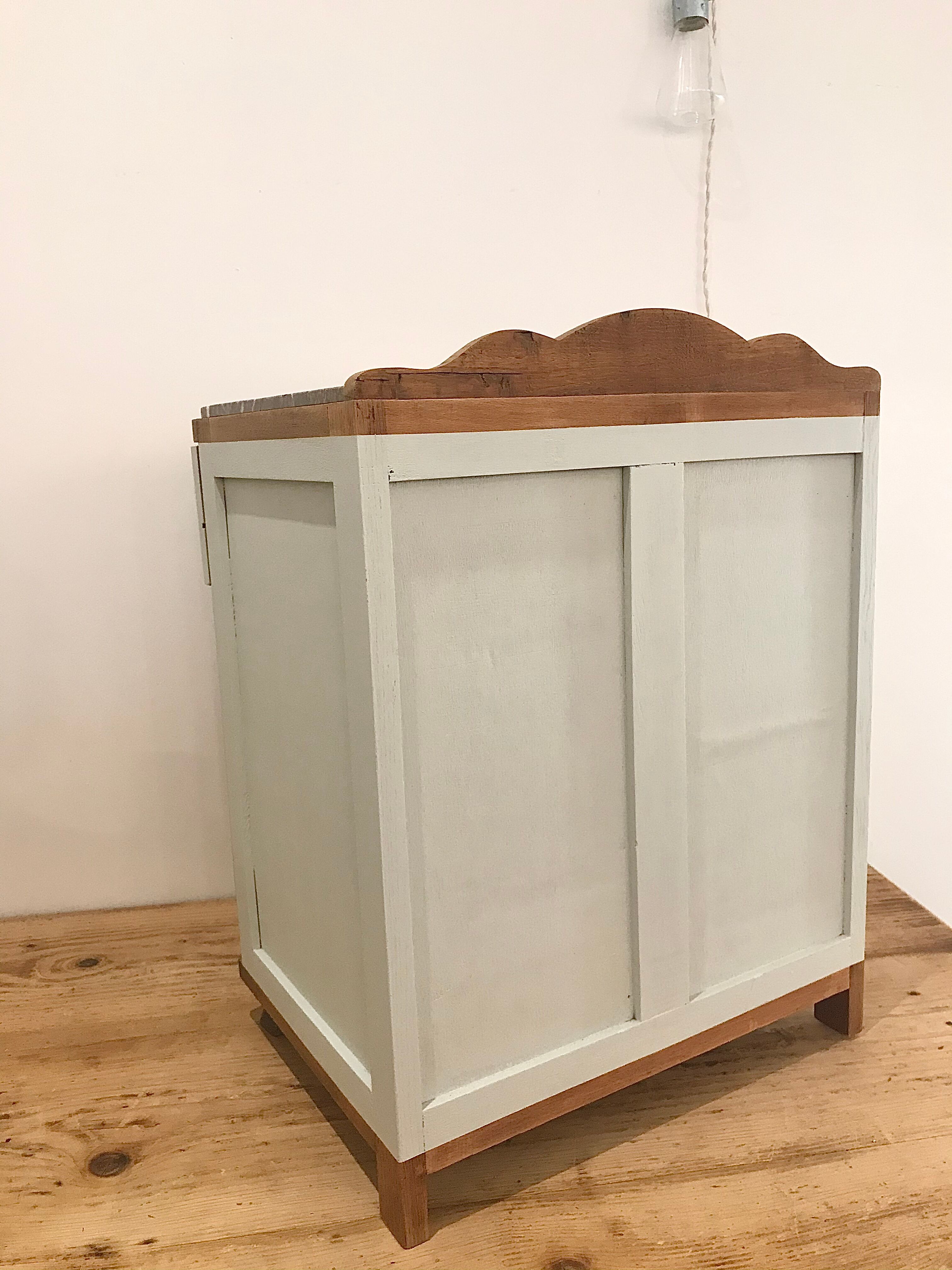 Bedside art deco green mouse