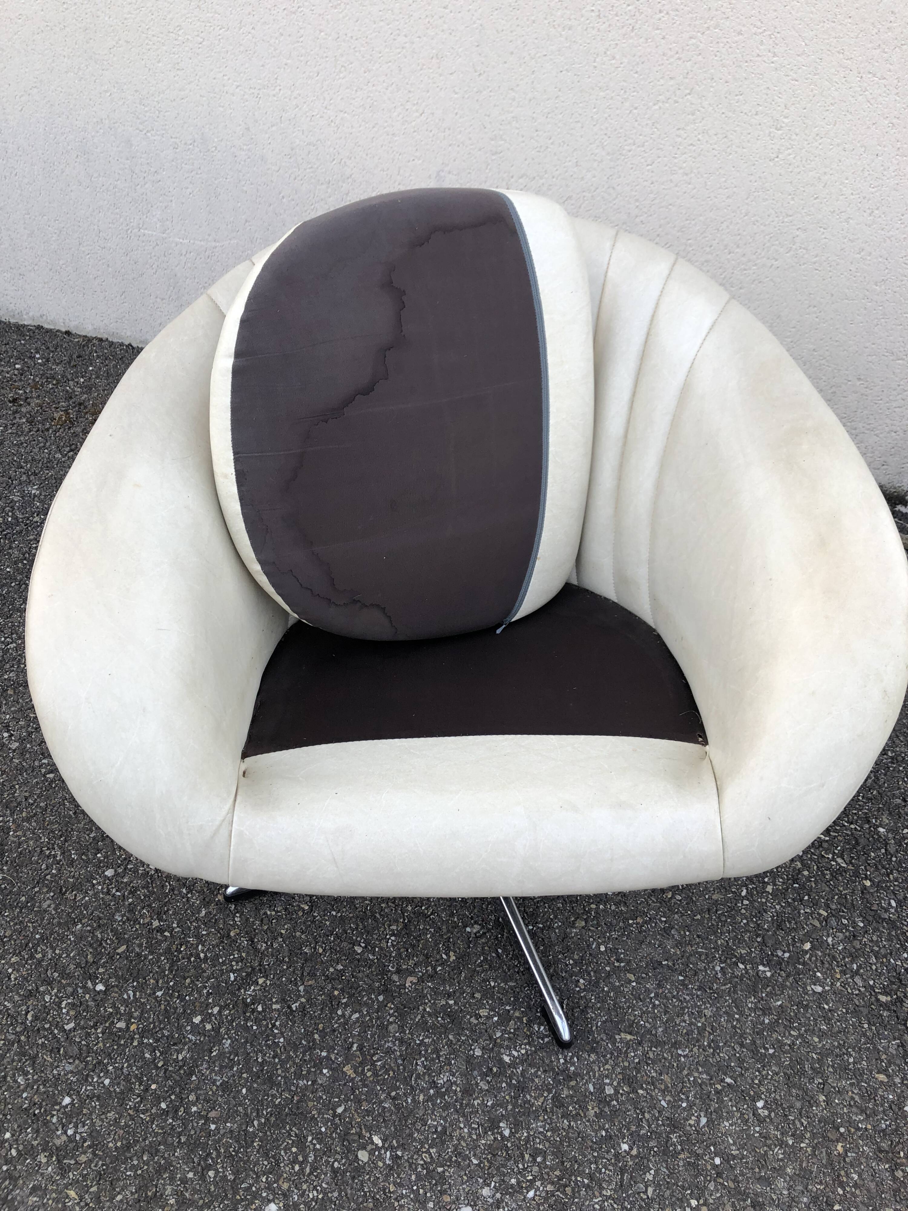 Vintage 70s white leatherette shell armchair