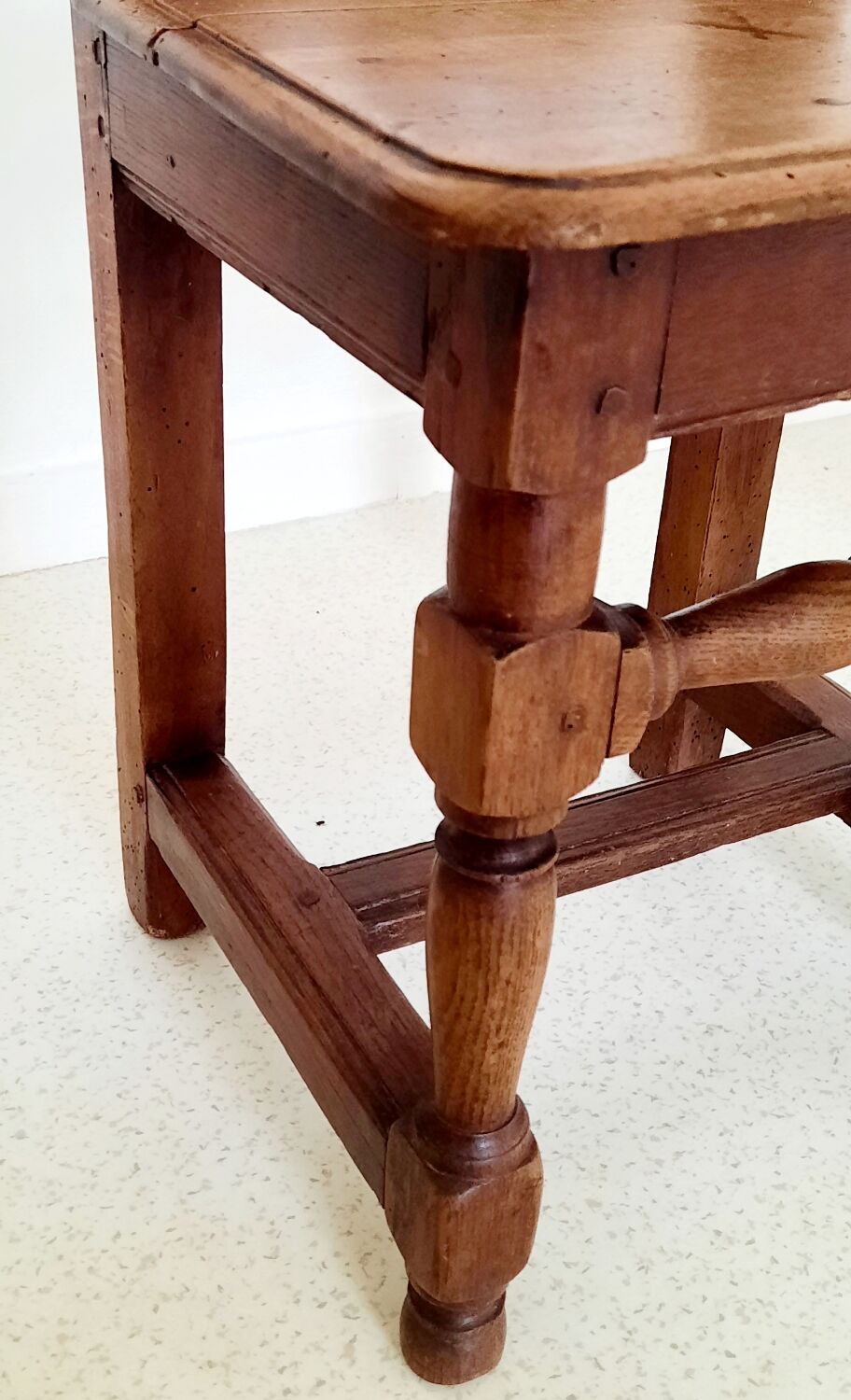 Lorraine oak chair