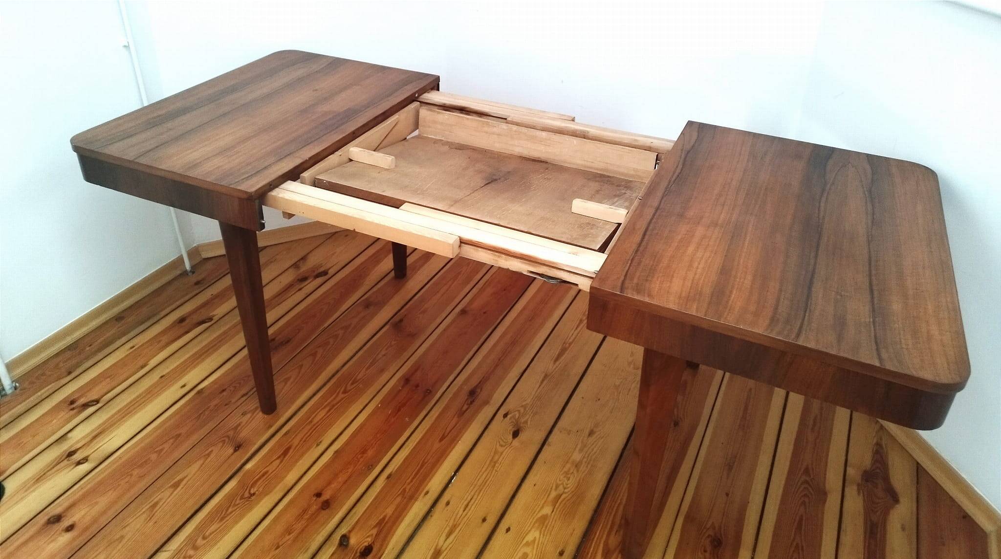 Czech dining table by Jindřich Halabala for Up Závody, 1950s