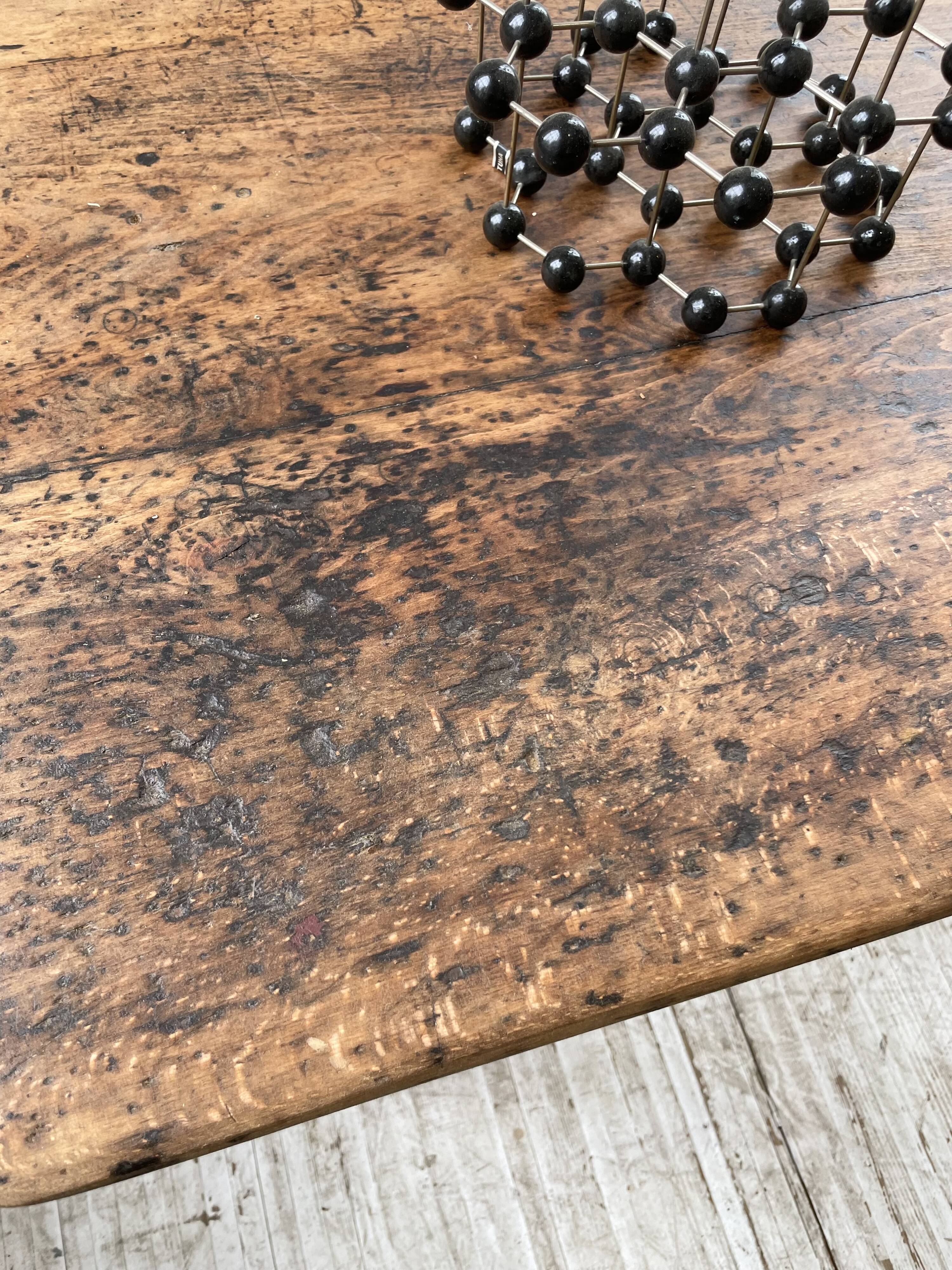 Oak island farmhouse table 2m