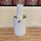 Scandinavian design metal suspension.