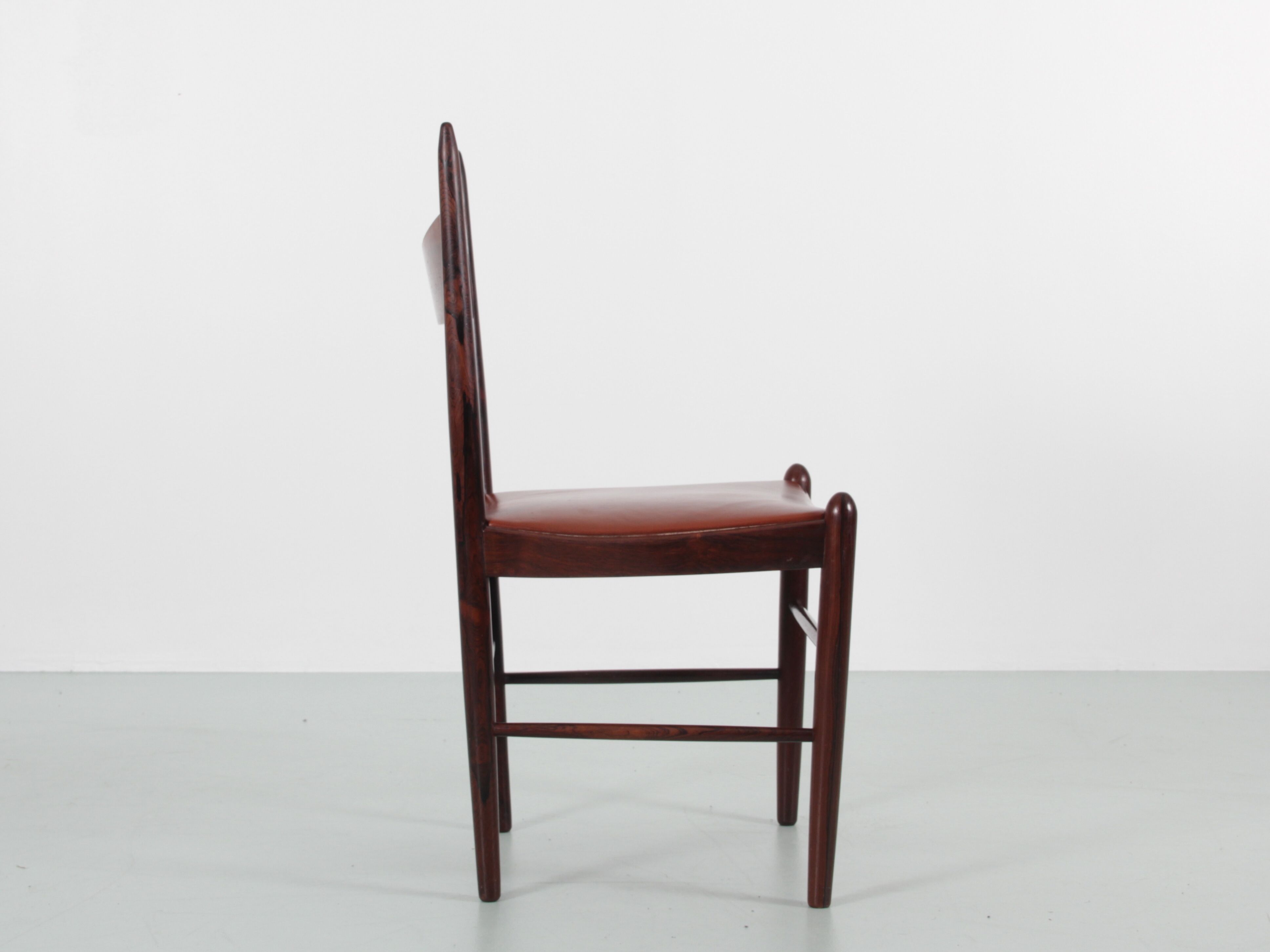 Suite of 4 Scandinavian chairs in Rio rosewood
