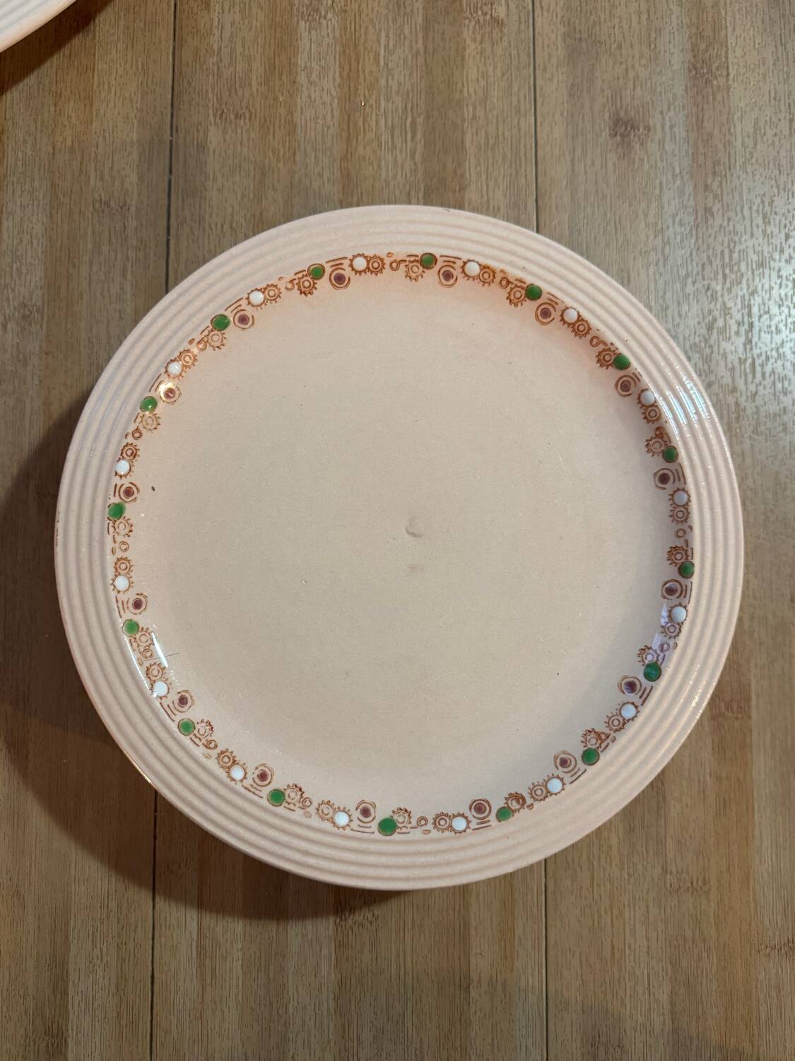 Set of 8 Longwy Betty plates – Art Deco – Pink earthenware