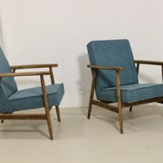 Pair of armchairs Henryk lily 300-190s 1970