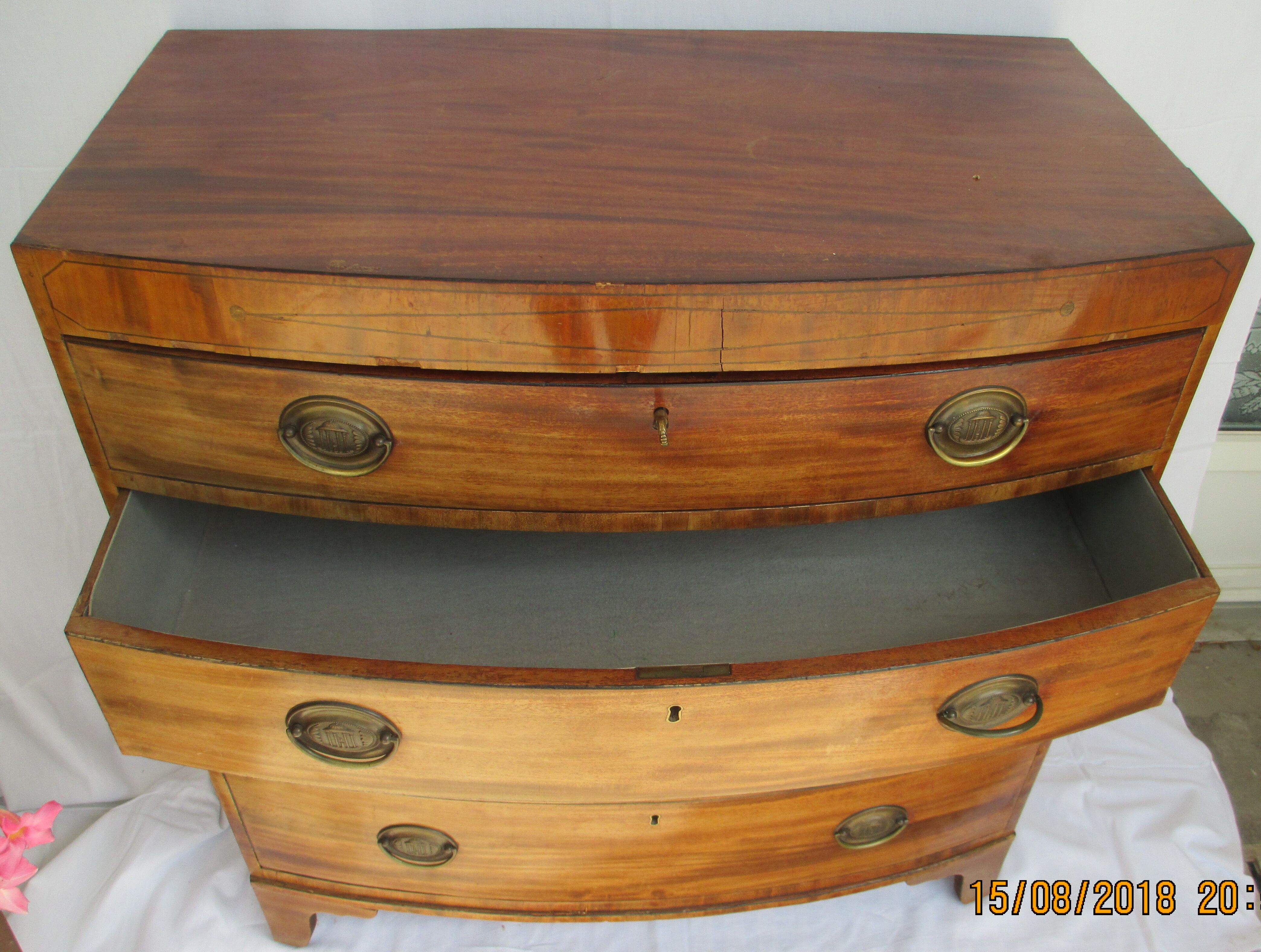 Commode ancienne 4  tiroirs